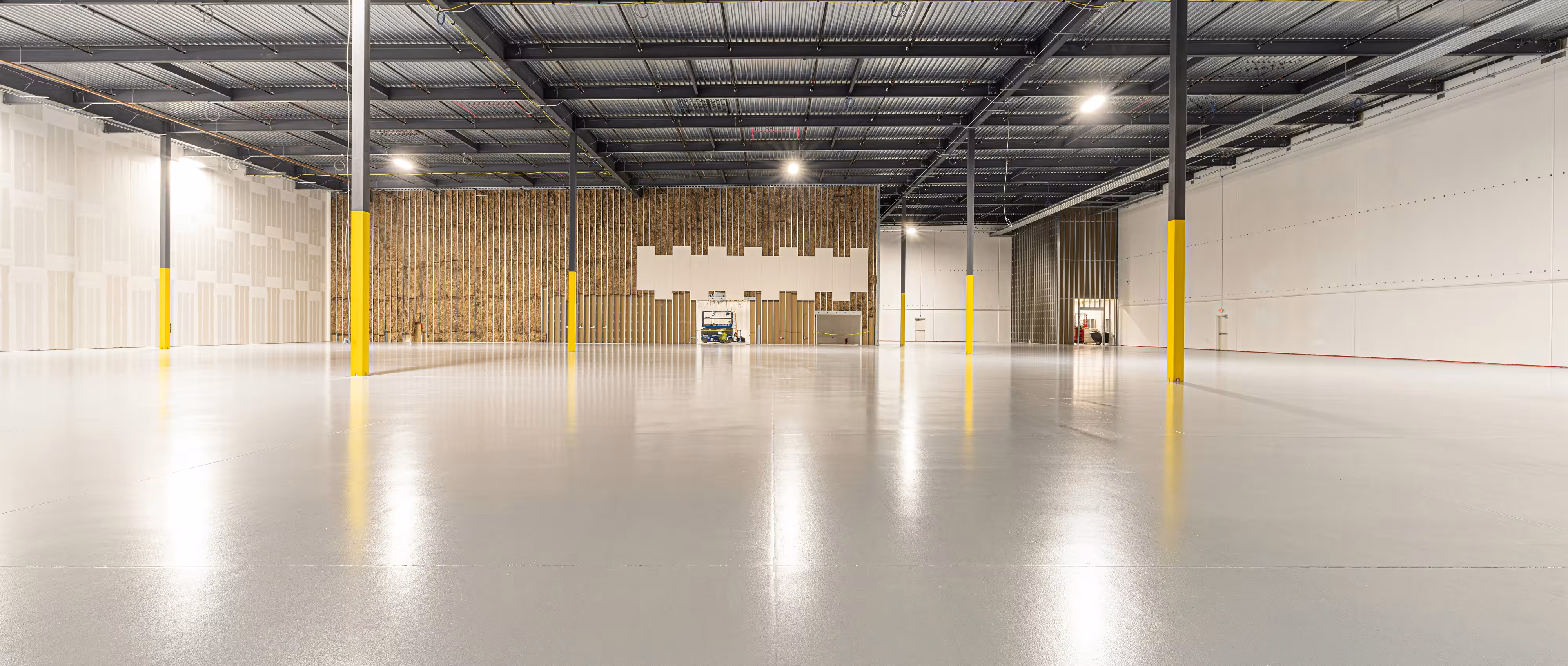 Mezzanine Office and Amenities Design Within a Warehouse